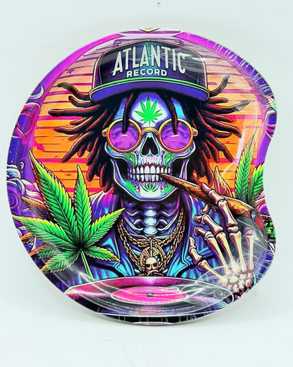 Rolling Tray With Magnetic Lid