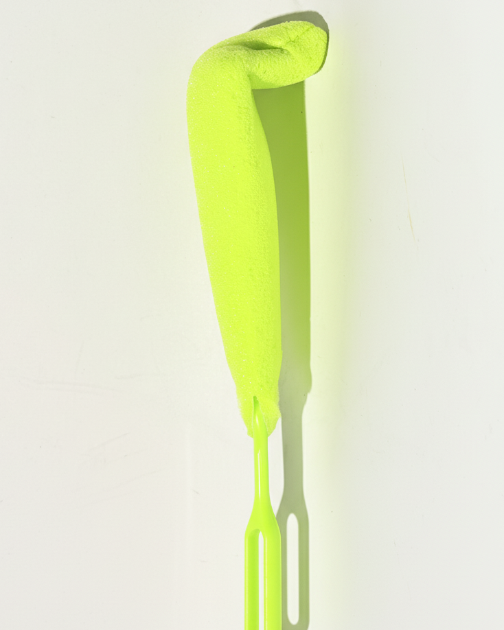 Memory foam bottle brush detail views showing expandable cleaning head